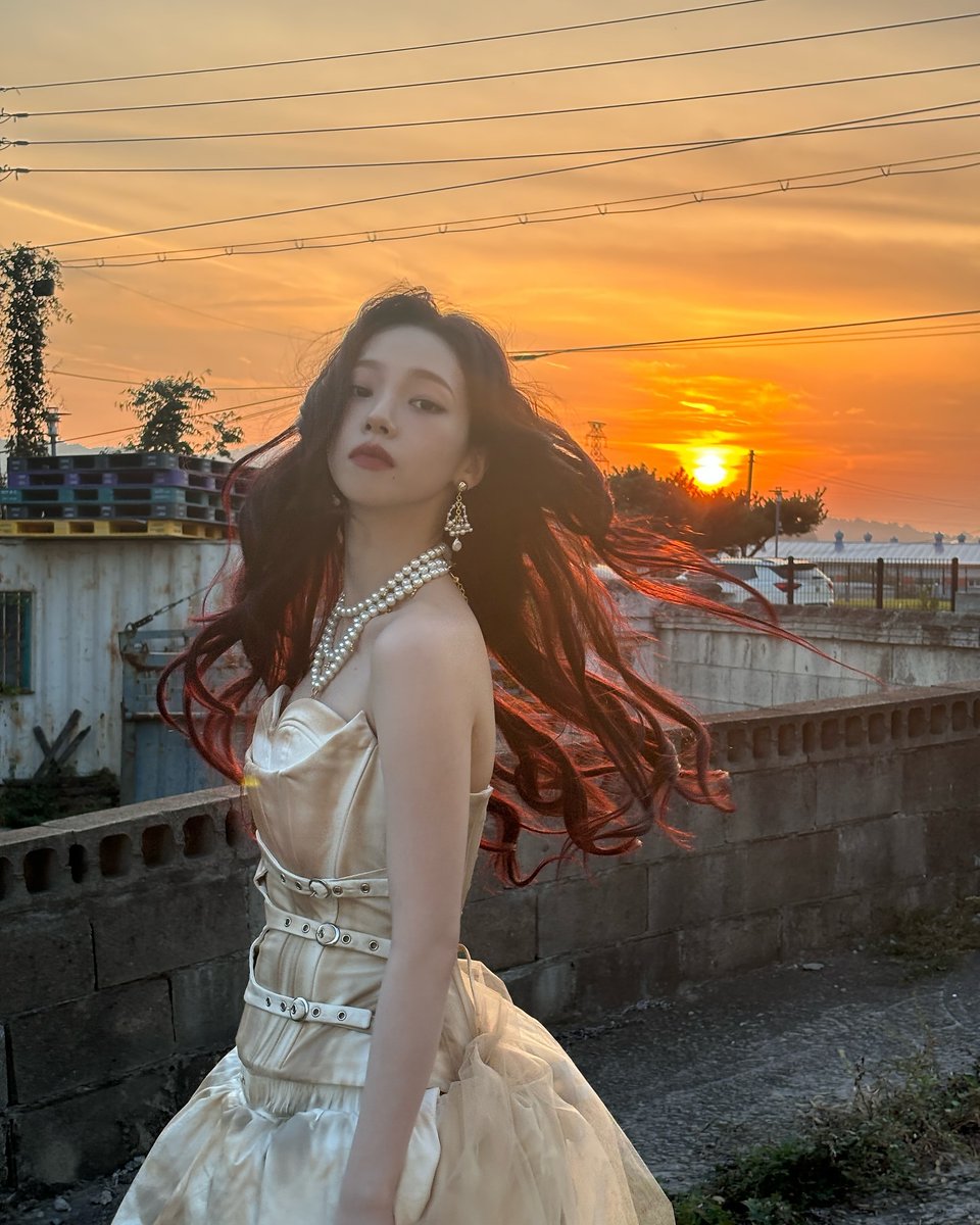 순간의 카리나 tweet media