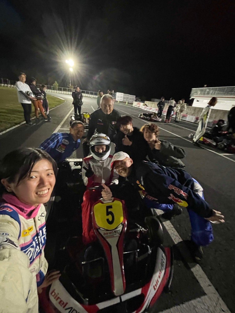 Gotemba_MSC's tweet photo. 令和6年11月16日(土)、オートパラダイス御殿場で開催された【競争女子と走る！レンタルカートイベント】に、御殿場市役所モータースポーツ部5人で参戦してきました‼️

#御殿場市役所モータースポーツ部
#KYOJOCUP
#KJC
#DRIVINGATHLETE
#drivingathlete
#オートパラダイス御殿場
#APG https://t.co/YEG6ePoXs5