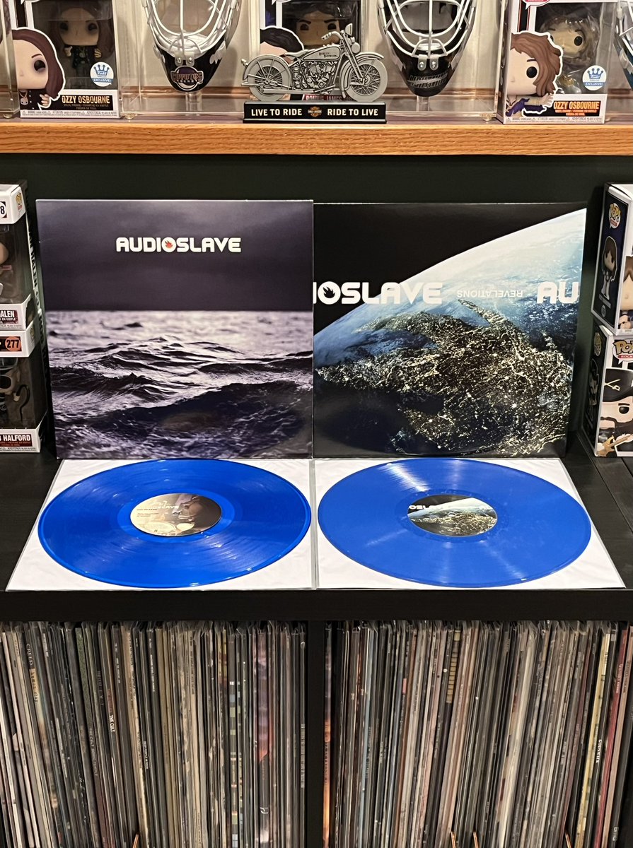 Czar321's tweet image. Two for Tuesday 🤘🏻
#OutOfExile 
#Revelations