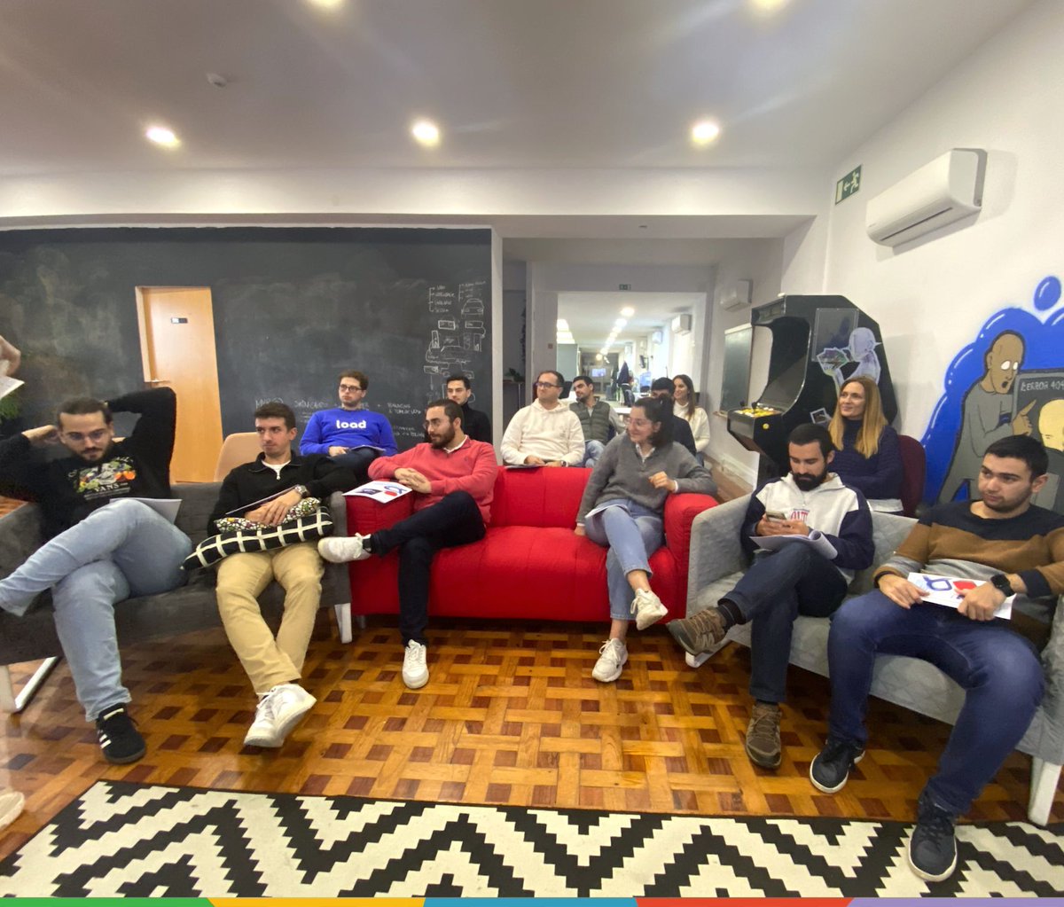 Last week, our LOADers had the opportunity to take part in an important first-aid training session. 🏥 

Because when it comes to our LOADers, their health and safety always come first! 🩵