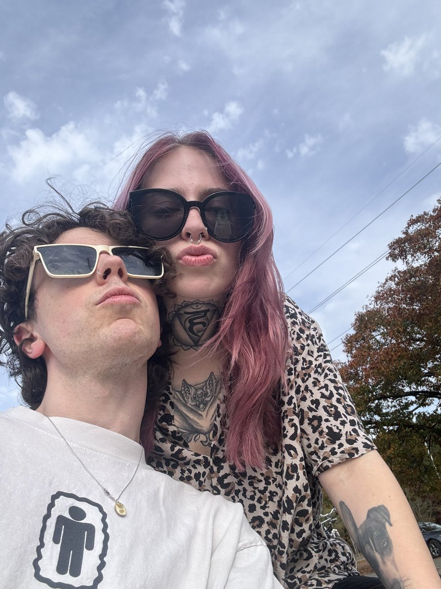 I wrote the absolute pinnacle of every song I’ve ever written about Felicity last night and it’s crazy cause in every relationship I’ve had as an artist I’ve never felt inspired to write a song about my partner and if I ever tried it was forced and got scrapped so yea I’m in love