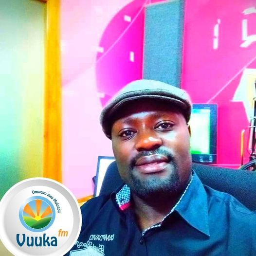 Vuuka FM (@vuukafm) on Twitter photo #Kosoosa
Kivara kevorandi ichova yeyo? Karibu mu kipindi cha vahindira cho Kosoosa. <a href="/kanzikabruce/">Bruce Kanzika</a> <a href="/AvuyaOdondi/">🎶JAPHETH ODONDI AVUYA.🎶</a> <a href="/taptap82898185/">tap tap</a> <a href="/vihendaEdith1/">vihenda Edith</a> <a href="/VioletKarani2/">Violet Karani</a> <a href="/SirWebungo/">Sir Wycliffe Bucachi Abu Webungo 🇰🇪</a> <a href="/AludaMika1/">Aluda Mika</a> <a href="/Alumasajackson1/">Alumasa.Jackson1</a> <a href="/GOngachie/">Enga Lola Mwana</a> #Kosoosa
Kivara kevorandi ichova yeyo? Karibu mu kipindi cha vahindira cho Kosoosa. <a href="/kanzikabruce/">Bruce Kanzika</a> <a href="/AvuyaOdondi/">🎶JAPHETH ODONDI AVUYA.🎶</a> <a href="/taptap82898185/">tap tap</a> <a href="/vihendaEdith1/">vihenda Edith</a> <a href="/VioletKarani2/">Violet Karani</a> <a href="/SirWebungo/">Sir Wycliffe Bucachi Abu Webungo 🇰🇪</a> <a href="/AludaMika1/">Aluda Mika</a> <a href="/Alumasajackson1/">Alumasa.Jackson1</a> <a href="/GOngachie/">Enga Lola Mwana</a>