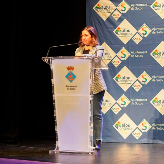 SalouCongress's tweet photo. #SalouCongress tanca la seva edició del 2024 amb Lucía López Cerdán, Delegada territorial del Govern a Tarragona. Ha estat un dia intens de debat sobre l'impacte del canvi climàtic als municipis turístics, en què hem après molt sobre un tema que ens afecta a tots. L'any vinent més!
....
#SalouCongress cierra su edición de 2024 con Lucía López Cerdán, Delegada territorial del Gobierno en Tarragona. Ha sido un día intenso de debate sobre el impacto del cambio climático en los municipios turísticos, en la que hemos aprendido mucho sobre un tema que nos afecta a todos. ¡El año que viene más!