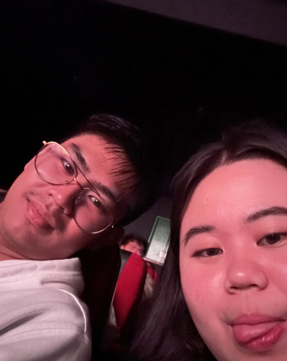 Rhazzelie's tweet photo. Wt dis hooman for 4 days straight nd he even made me his driver aba!😏 https://t.co/k4n1cw6k41