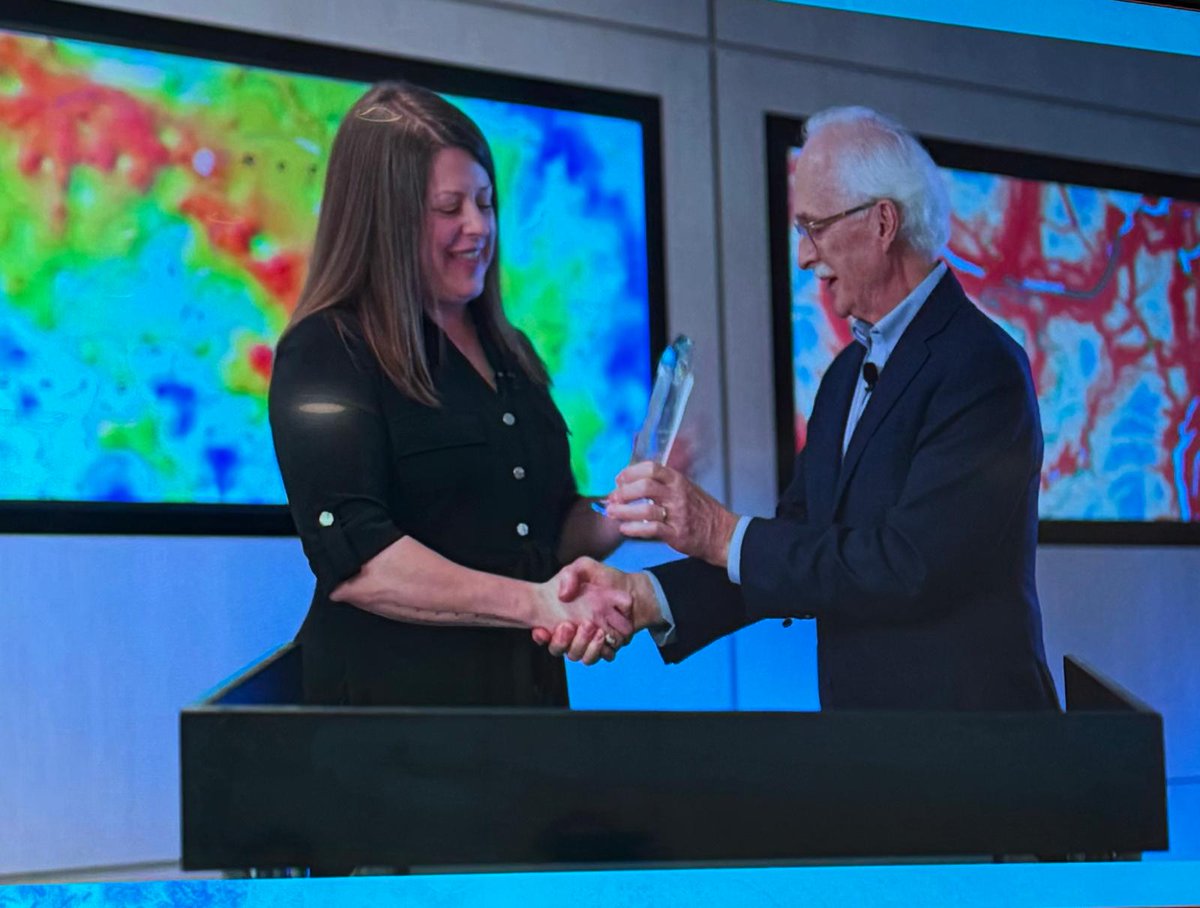 GIS in Education (@gis4teachers) on Twitter photo Congrats to <a href="/MsCBettio/">Ms. C.Bettio</a> on receiving the #MakingaDifferenceAward from <a href="/esricanada/">Esri Canada</a>! You are an inspiration! #GISDay resources.esri.ca/education-and-… #ArcGISStoryMaps <a href="/townofws/">Town of Stouffville</a> #teachingaward #GIS #K12 #championteacher #mapping #communityengagement #realworldGIS Congrats to <a href="/MsCBettio/">Ms. C.Bettio</a> on receiving the #MakingaDifferenceAward from <a href="/esricanada/">Esri Canada</a>! You are an inspiration! #GISDay resources.esri.ca/education-and-… #ArcGISStoryMaps <a href="/townofws/">Town of Stouffville</a> #teachingaward #GIS #K12 #championteacher #mapping #communityengagement #realworldGIS