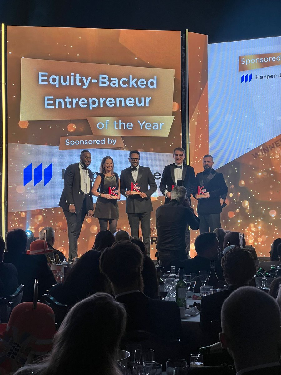 R4 Advertising tweet media