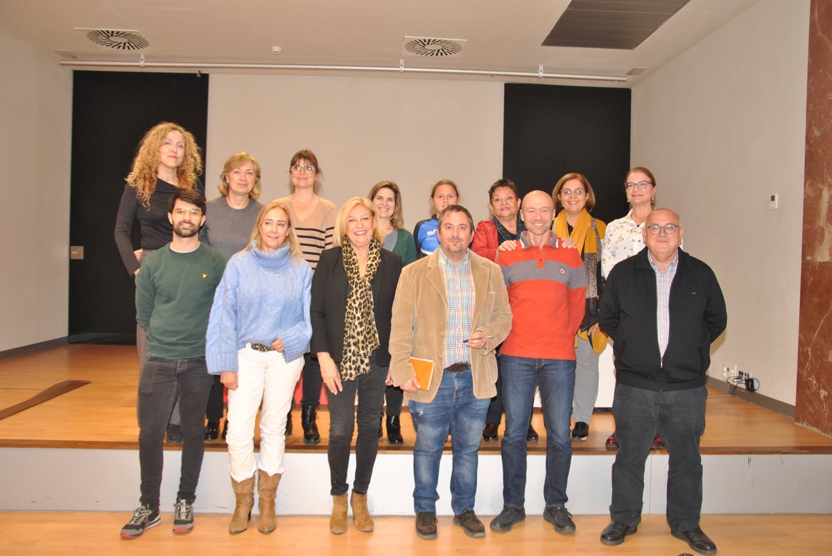 GVAdepsalutcs's tweet photo. En @GVAdepsalutcs hemos constituido el Consejo de Salud Básico de la ciudad de Castellón que recoge el decreto 47/2023, de 31 de marzo

Impulsamos la salud comunitaria a través del tejido social y profesional, Ayuntamiento, @GVACspCS, ciudadanía y asociaciones

¡Gracias! https://t.co/JzfOUfk9Vy