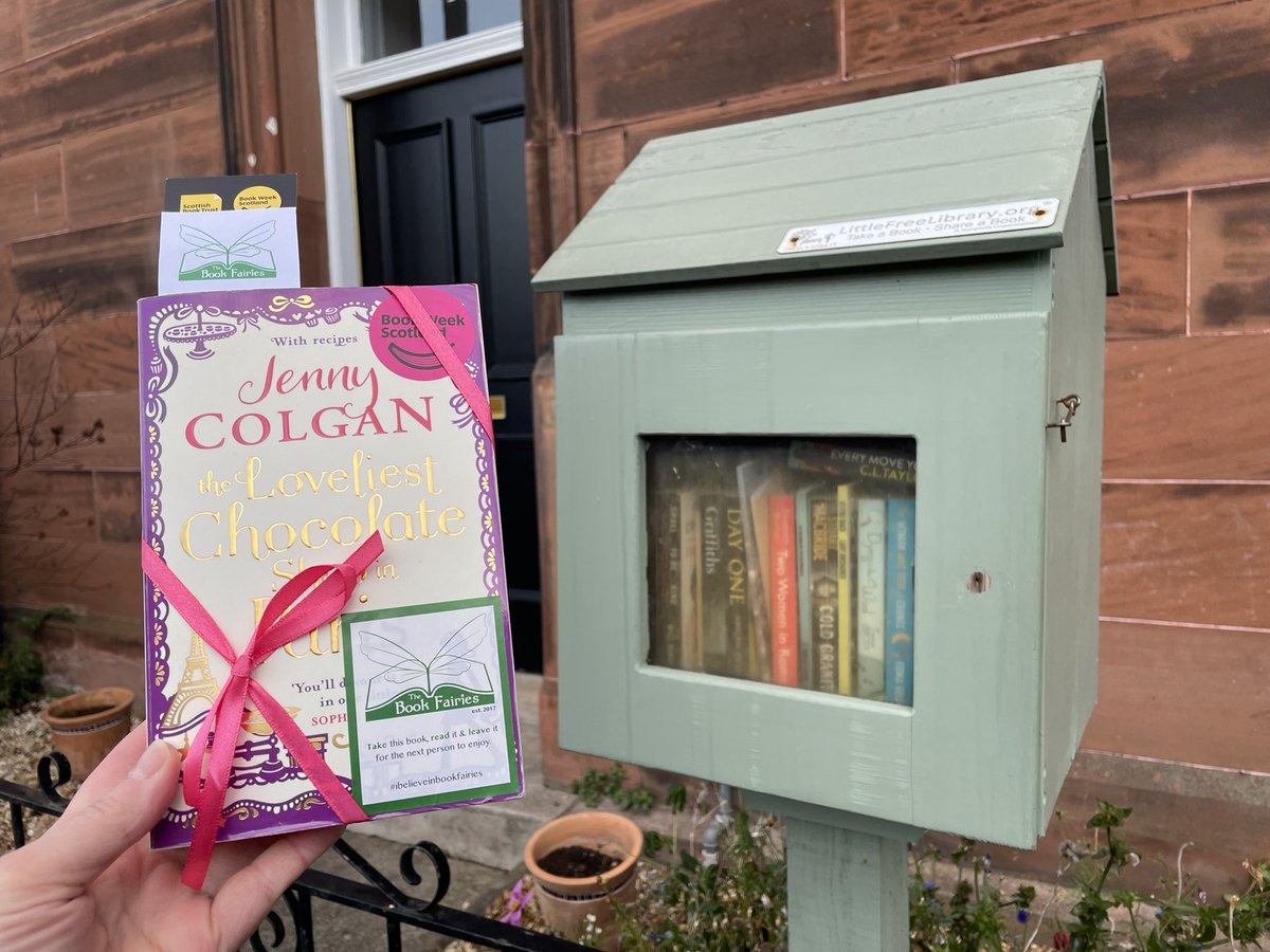 The Scottish Book Fairies are at it again, hiding literary treasures all over the country during Book Week Scotland!

Will you be the lucky finder of a book in #Edinburgh today ?

#IBelieveInBookFairies #BookWeekScotland #BookFairyWeekScotland