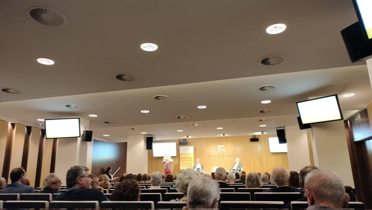 Ja hem començat! La 27è ed. dels #PremisPiñol ja està en marxa al #PalauMacaya.

#ASCA