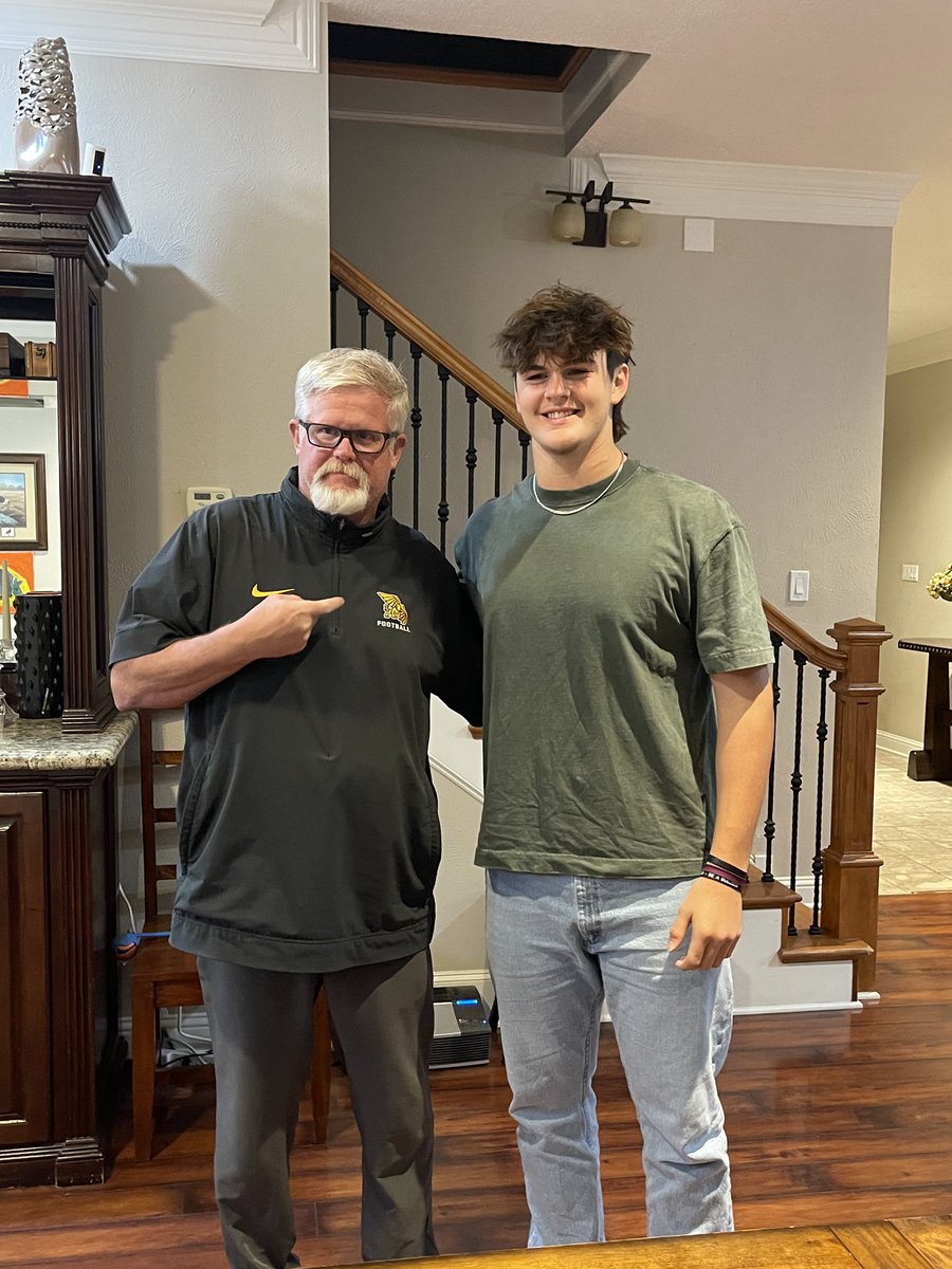 JoshGarnerz's tweet image. #AGTG after a great conversation with @erikjohnson I am truly blessed to receive offer from Missouri Western @MWSU_Football
@CoachBlackshire @CoachMartin_18 @mcneill_josh @str8texn @knapp_coach