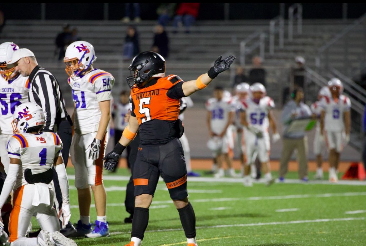 Junior Season Highlights!!

hudl.com/v/2QtARg