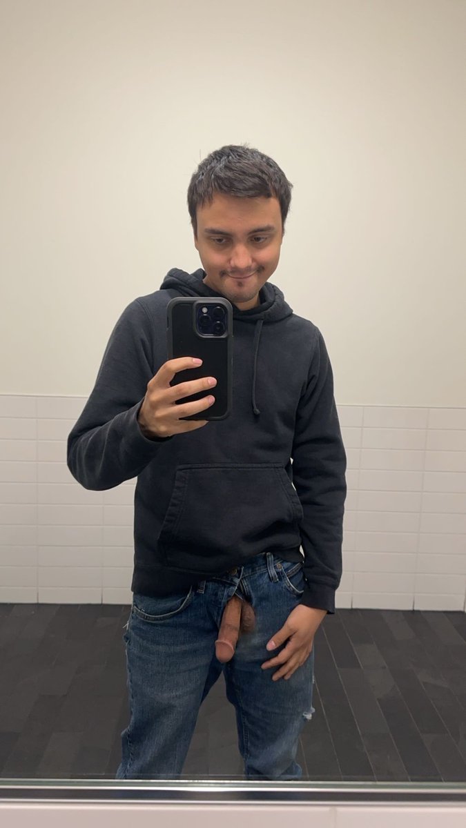 Just me and my penis😎