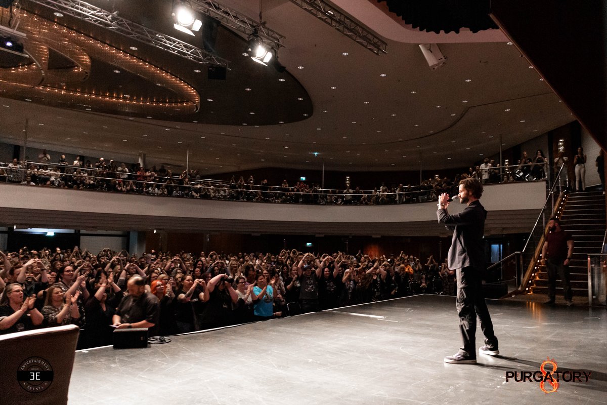 Entertainment Events (@ent_event) on Twitter photo Sunday Panel with <a href="/jarpad/">Jared Padalecki</a> at #Purgatory8 May 2024.
More photos: facebook.com/media/set/?set…
🔥 Purgatory 9 | May 31-June 1, 2025 | purgatory-con.de
🎃 Purgatory Halloween 2 | Oct 25-26, 2025 | Maritim Hotel Dusseldorf, Germany
#purgatorycon #purcon #purcon8 #purgatory8 #spn Sunday Panel with <a href="/jarpad/">Jared Padalecki</a> at #Purgatory8 May 2024.
More photos: facebook.com/media/set/?set…
🔥 Purgatory 9 | May 31-June 1, 2025 | purgatory-con.de
🎃 Purgatory Halloween 2 | Oct 25-26, 2025 | Maritim Hotel Dusseldorf, Germany
#purgatorycon #purcon #purcon8 #purgatory8 #spn