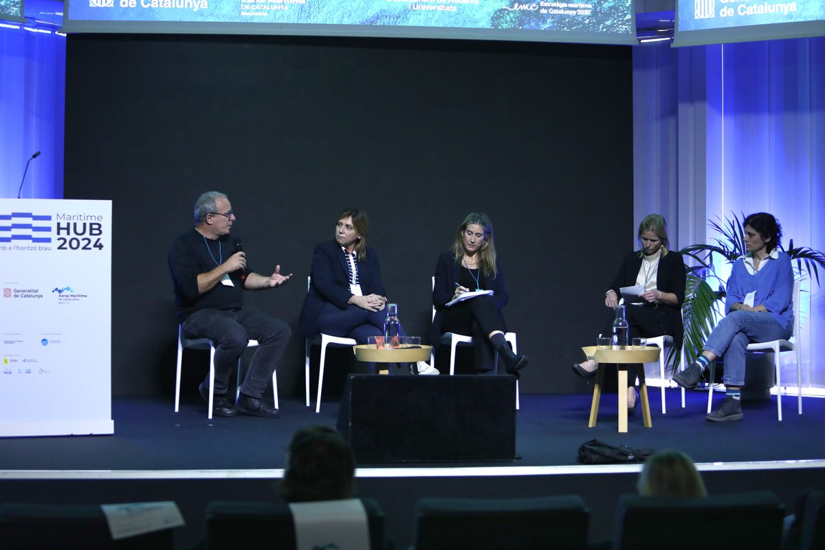 portsgencat's tweet photo. 🗣️ La directora de la #ZPC de #PortsGeneralitat, Esther Blanco Macià, participa en el #maritimehub2024, el Congrés català de referència en innovació marina i marítima, impulsat per la #BlueNetCat a Barcelona. #economiablava https://t.co/5PlP40iTJJ