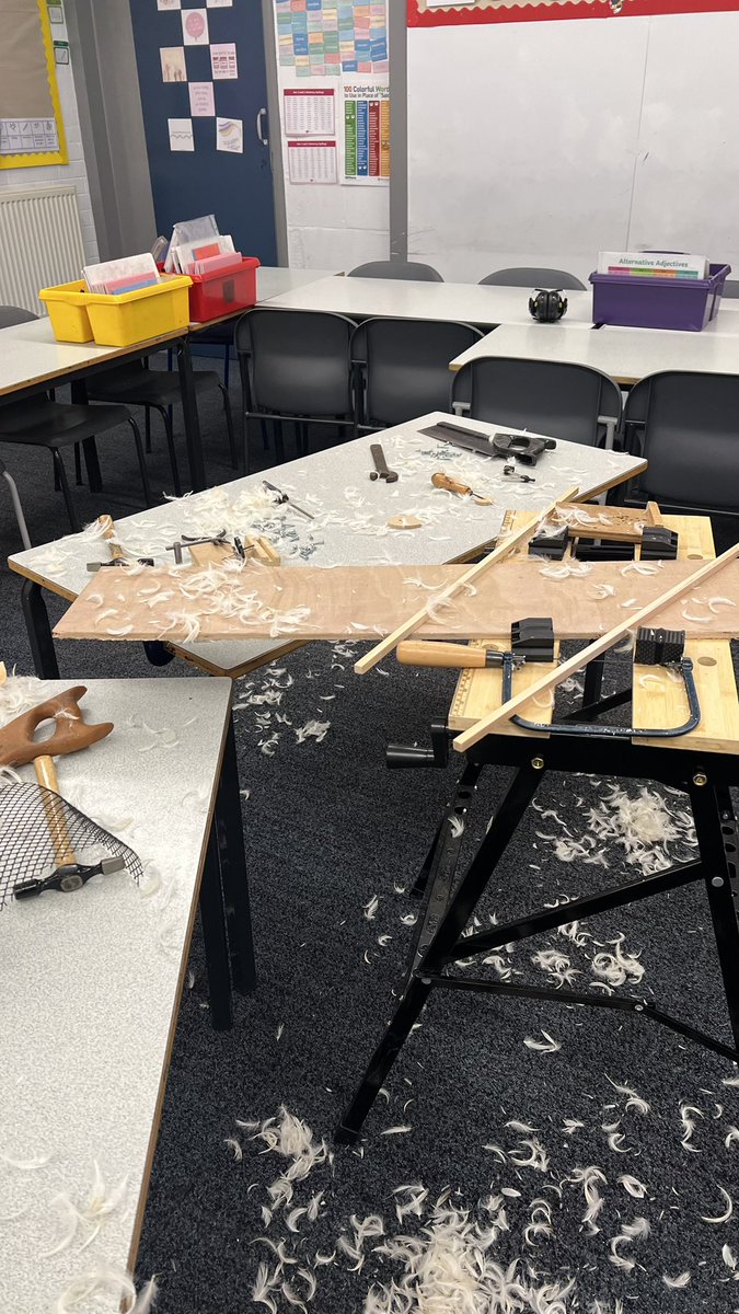 MissCapp_'s tweet photo. @DelaprePrimary @LiteracyCounts1 5C have started our newest English unit today and this is what our classroom looked like! Everyone was very intrigued to know what book we will be using for our Vehicle text… Exciting times ahead! 🪶 🛠️ https://t.co/PuOWiyStLy