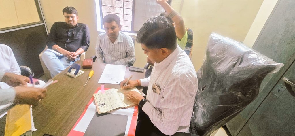 આજે કામરેજ તાલુકાના મોરથાણાં ગામે એપેન્ડિકસ- એ તપાસણી અર્થે મુલાકાત. મામશ્રી કામરેજ, ટી.ડી.ઓ.શ્રી, જિલ્લા પંચા.સદસ્ય, સરપંચશ્રી,પ્રગતિશીલ ખેડૂતો ,ગ્રામજન સંવાદ. ફાર્મર રજીસ્ટ્રેશન ,FPS,આરોગ્ય સેન્ટર ની મુલાકાત કરીવિકાસના કામો ની સમીક્ષા કરી.<a href="/collectorsurat/">Collector Surat</a>
<a href="/rac_surat/">R.A.C Surat</a> <a href="/AcsRevenue/">ACS_Revenue</a>