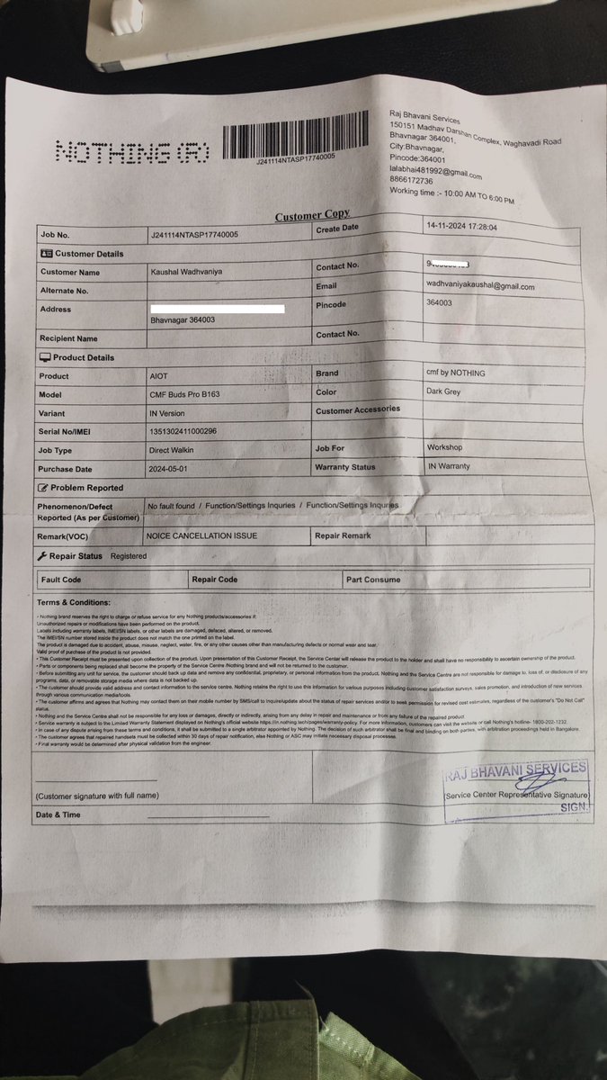 kvw007's tweet photo. @cmfbynothing 
I am facing noise cancellation issue in my cmf earbuds pro and it is in the warranty period,
Complaint- My right side AMC is not best as compare to left earbud AMC, 
But service center does not detect, due to which my hard earn money wasted
#worstservice https://t.co/BzWFWxpziy