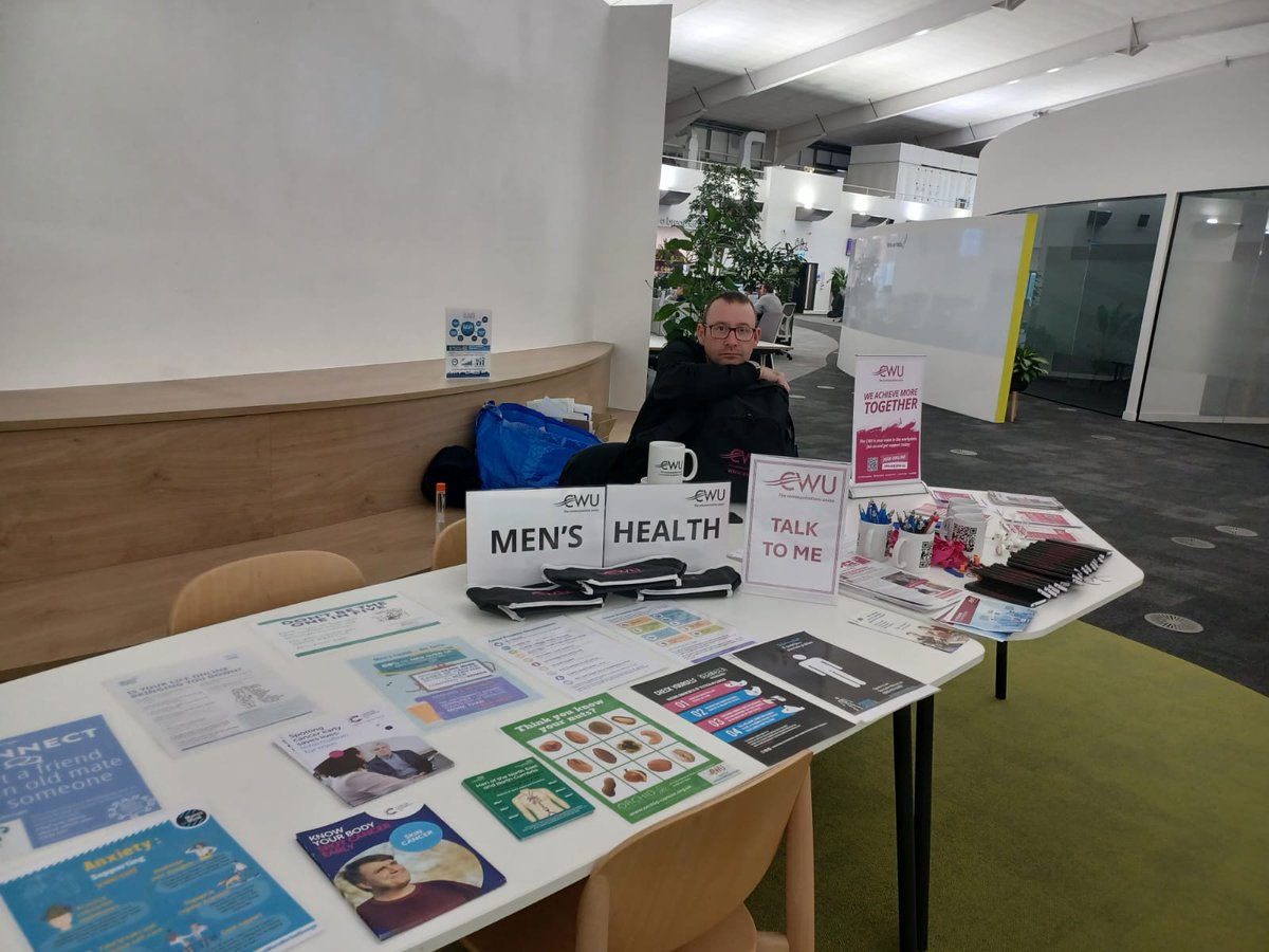 Today is #InternationalMensDay 📷📷📷
<a href="/EE/">EE</a>  Gosforth stall is now set up - come talk to us!
So here's to the men in our lives....whether they be partners, brothers, sons, fathers, uncles, grandfathers, friends or colleagues!
#CWUandProud