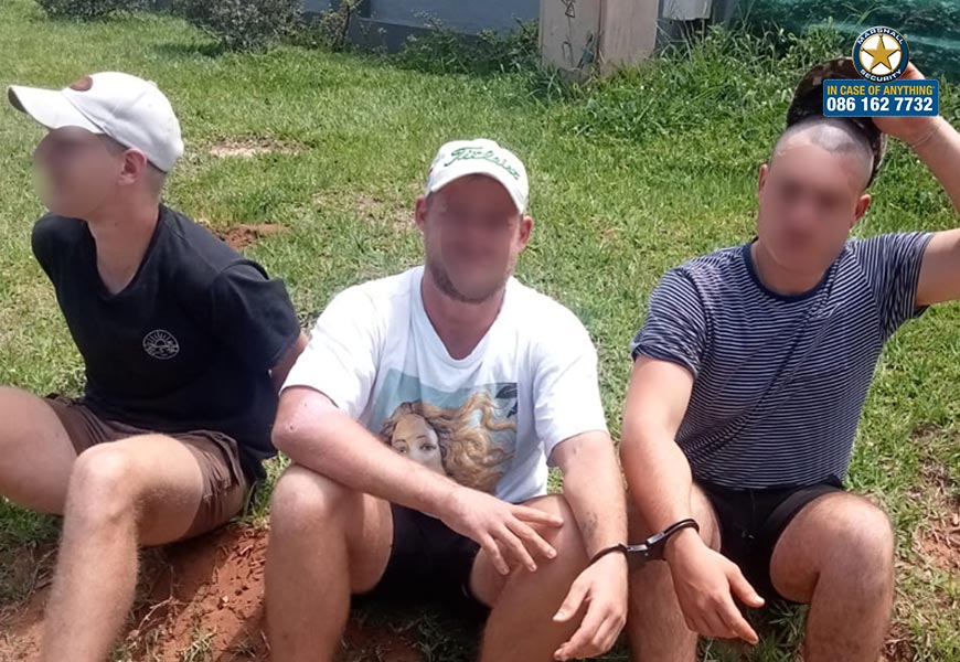 Veetra__'s tweet photo. Reinforcing Steel Theft Suspects Apprehended in Gail Road

At 10h59 this morning, Marshall Security’s Dispatch Centre received an alert via a WhatsApp Crime Alert group regarding individuals allegedly stealing reinforcing steel from a construction site on Gail Road. https://t.co/XirWKN5syj