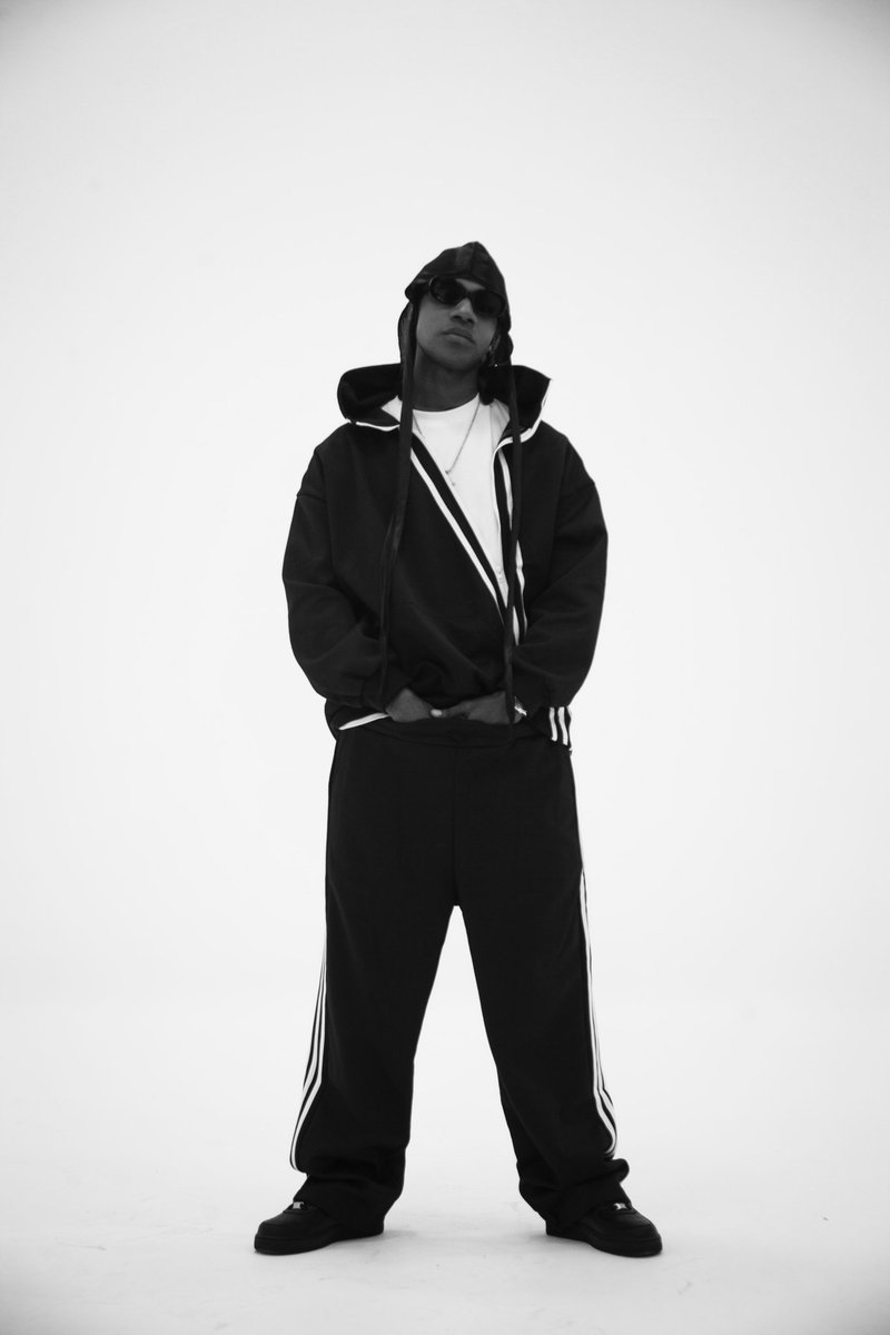 Self-confident , self-reliant .