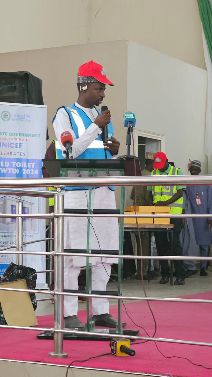 ruwesng's tweet image. Special thanks to all partners and the Federal Ministry of Environment team!
💧 Use the Toilet &amp;amp; Have Peace!
#SanitationForAll #EndingOpenDefecation #RUWES #EmpoweringWomen #Health