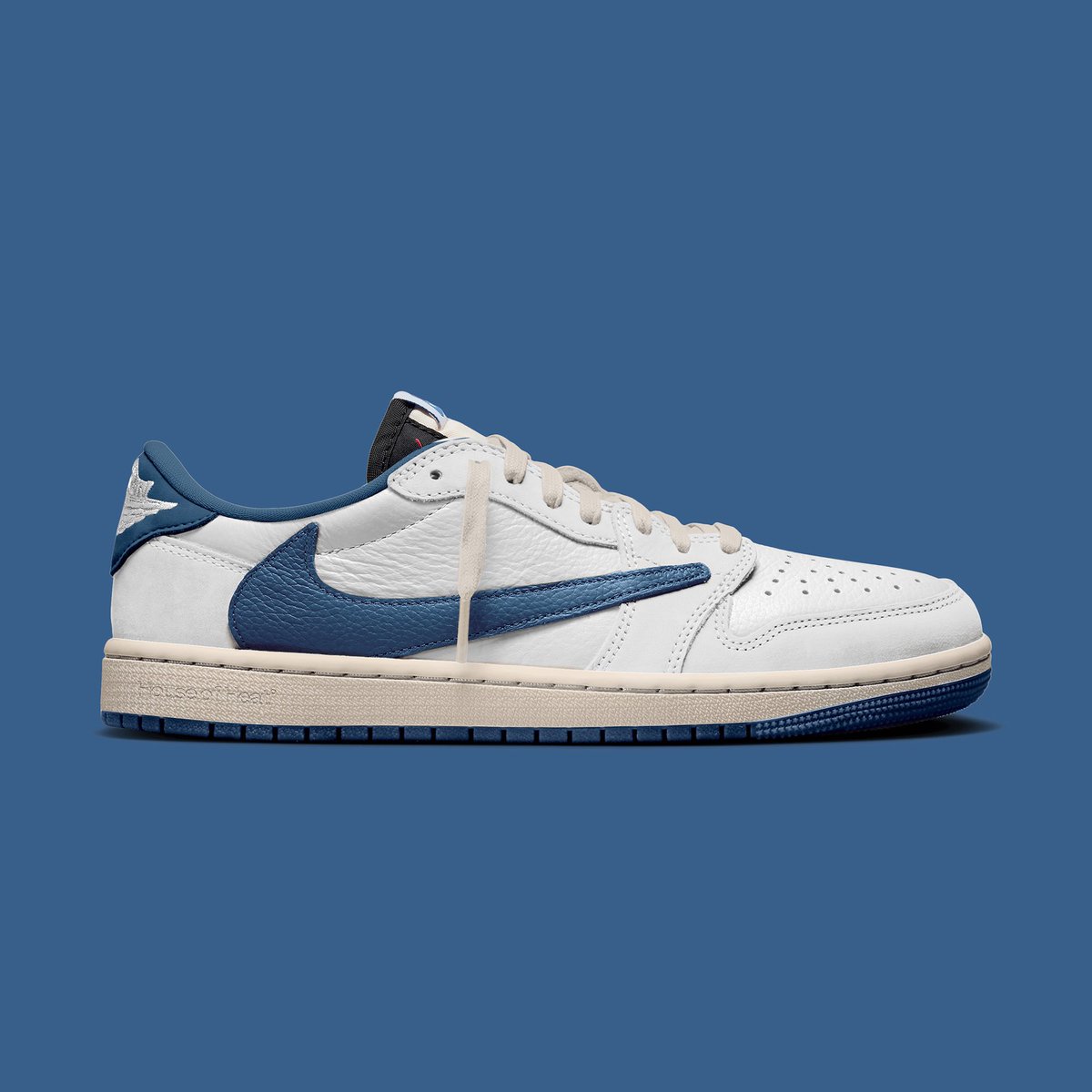 Ovrnundr's tweet photo. RELEASE DATE:
Travis Scott x Fragment x Air Jordan 1 Low

• Full Family Sizing 
• September 3rd (2025)
• $150 (Men’s) $80 (TD) $65 (PS) https://t.co/ejgpR0dajJ