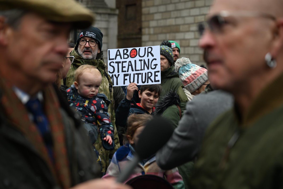 Nigel_Farage's tweet image. Today was just the start of a rural revolt.