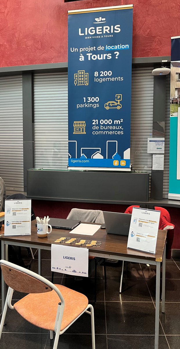 LIGERIS_'s tweet photo. Nous sommes allés à la rencontre des salariés du @CHRU_Tours, des patients et de leurs familles lors du Forum Logement organisé par @CreditSocial_fr.
🎯Objectifs : présenter nos gammes de logements, proposer notre accompagnement et échanger avec les acteurs du territoire https://t.co/EWIb3i7qVH