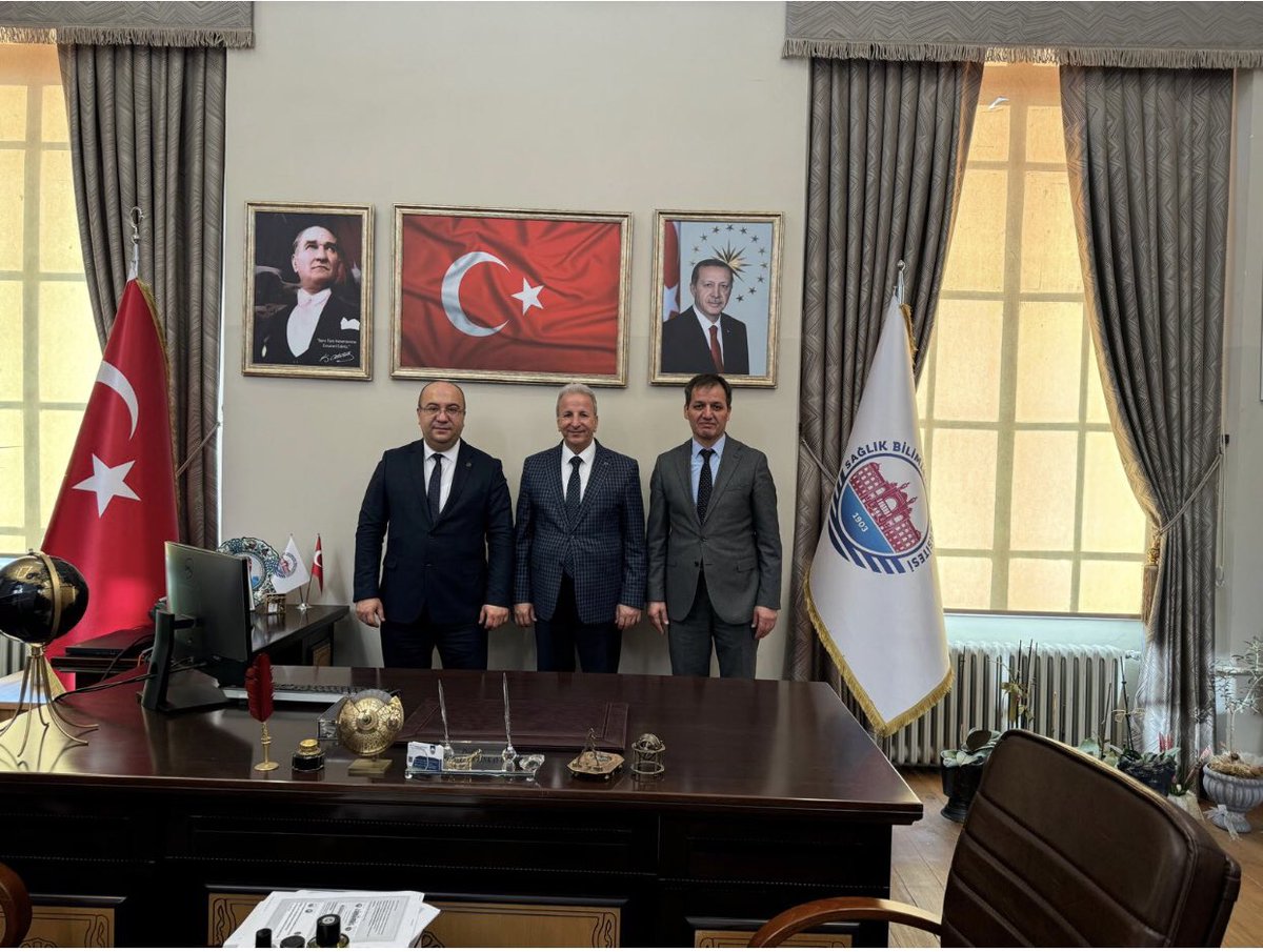 Balıkesir İl Sağlık  Müdürü Uzm.Dr.Serkan Kadir Keskin ve Kamu Hastaneleri Hizmetleri Başkanı Dr. İsmail Mert, Dekanlığımıza ziyarette bulundular.