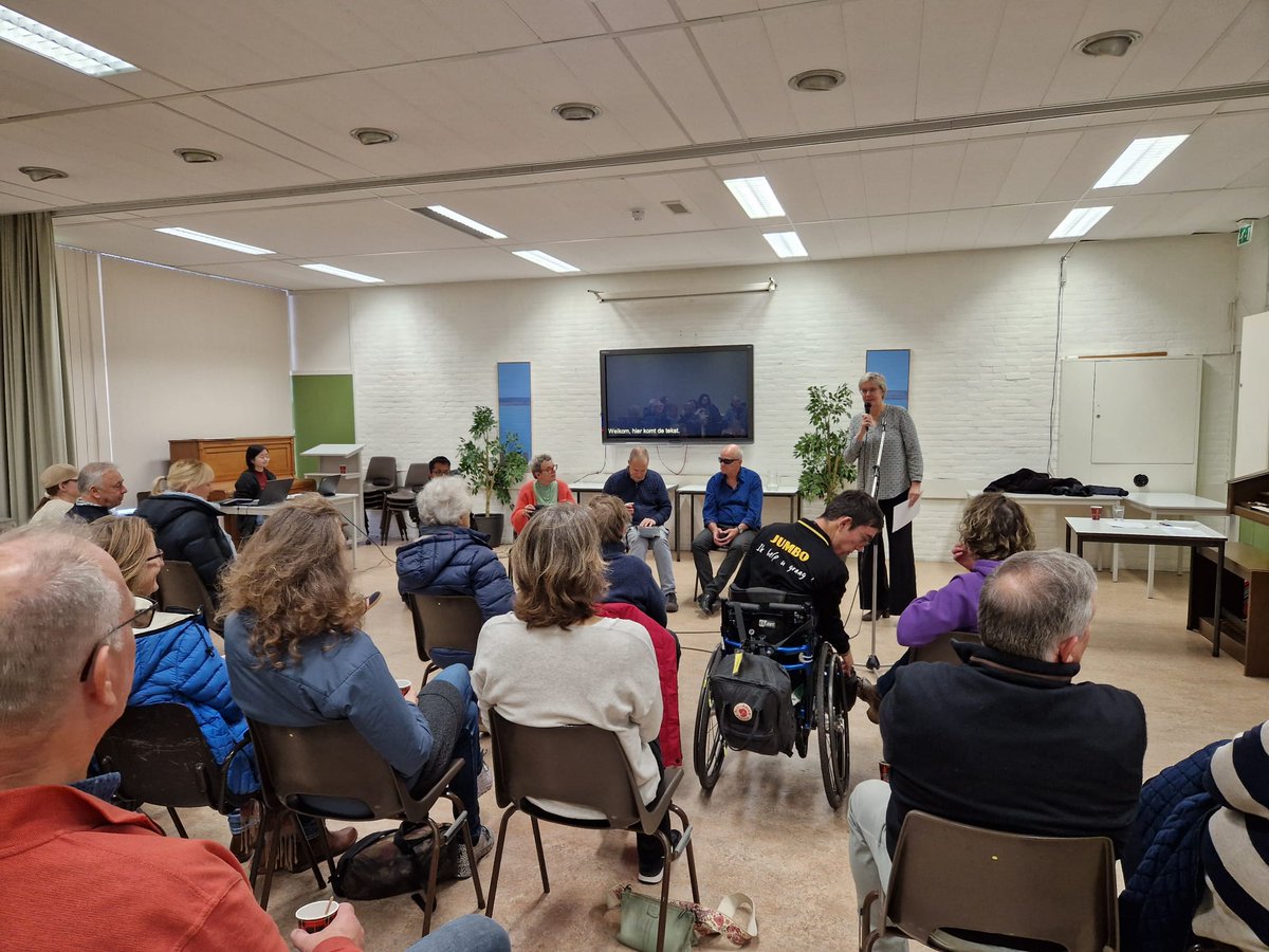 Afgelopen woensdag was de inspiratielezing ‘Ik heb een beperking en doe gewoon mee!’ een succes!

Dank aan Dinesh, Leo, Raymond, Tineke en gespreksleider Ieke voor hun inspirerende verhalen. 

Blij met de opkomst en de waardevolle gesprekken!