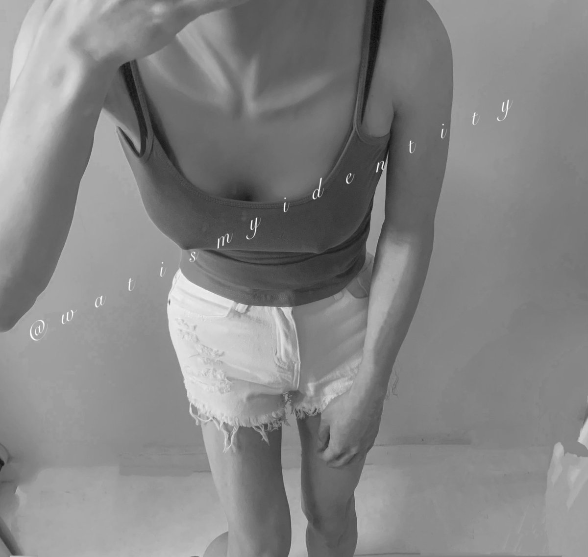watismyidentity's tweet photo. Get me to kneel down in front of you?

#nsfw #nsfwtwt #sgnsfw #sggirl https://t.co/B0hRvlLXWZ