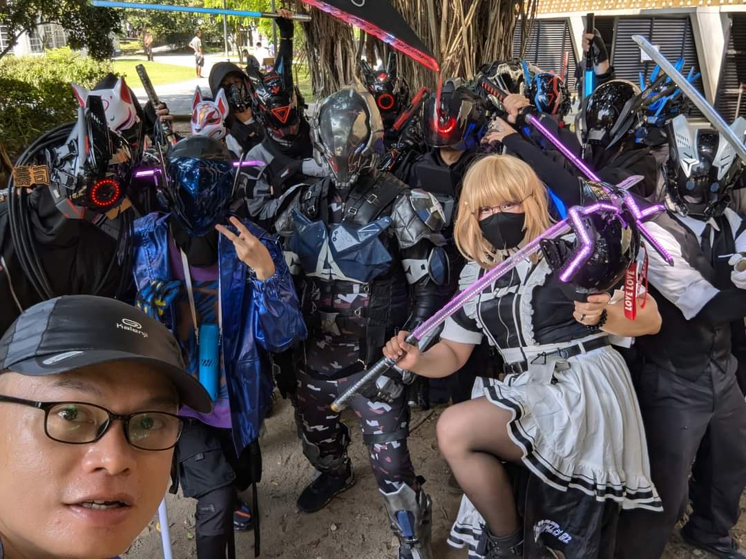 bryanlao001's tweet photo. Fancy Frontier 43 Day 2 and Day 3 Cyberpunk Group Photos
📸 1st & 3rd @yiqiu1223 2nd photo @yenkatsu IG
#fancyfrontier #fancyfrontier43 #ff43 #cosplay #cosplayers #cyberpunk #cyberpunkcosplay #cyberpunkmask #cyberpunkhelmet #cyberpunkstyle #techwear #techwearfashion https://t.co/S5Zu2hxJdE