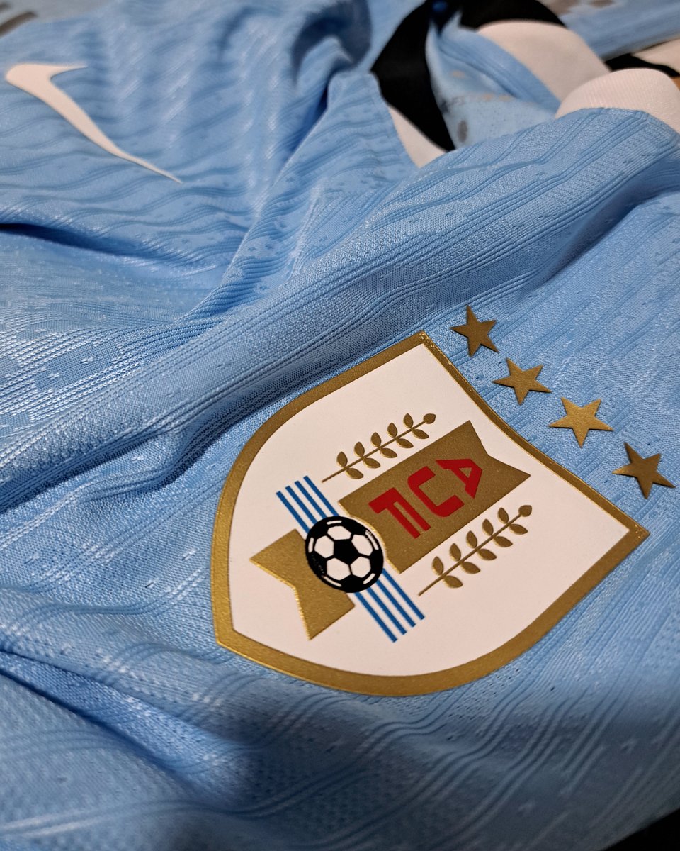 Mística Uruguaya (@misticauruguaya) on Twitter photo 👕 Por ser el último partido del año SORTEAMOS la camiseta de URUGUAY 🇺🇾
Para participar ⤵️
Seguí a <a href="/Misticauruguaya/">Mística Uruguaya</a> ✅️
Dale RT a la publicación 🔄
Menciona a un amigo y comenta número y nombre de quien queres la camiseta 🗨
El ganador lo anunciamos el 26/11 SUERTE 🤞🏻 👕 Por ser el último partido del año SORTEAMOS la camiseta de URUGUAY 🇺🇾
Para participar ⤵️
Seguí a <a href="/Misticauruguaya/">Mística Uruguaya</a> ✅️
Dale RT a la publicación 🔄
Menciona a un amigo y comenta número y nombre de quien queres la camiseta 🗨
El ganador lo anunciamos el 26/11 SUERTE 🤞🏻