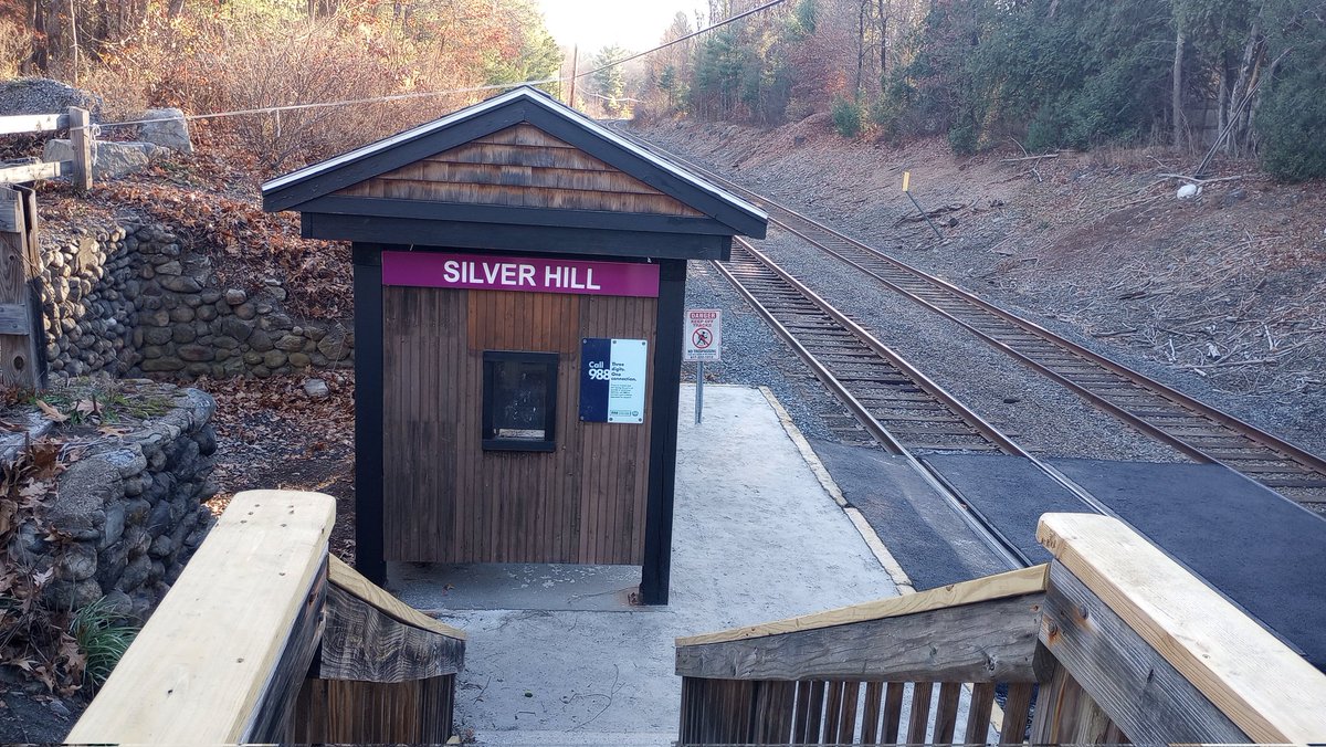 gothmaetel's tweet photo. MBTA is committed, there's new signs, new pavement going across both tracks, new stairs and a nice sheltered bench. Only downside is there's no electronic sign saying how far away the train is 🚆🚃🌲🌳 https://t.co/zNlXI8dknJ