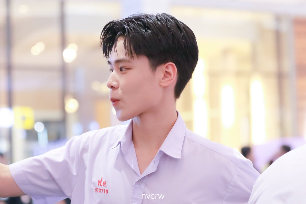 .n🍑 tweet media
