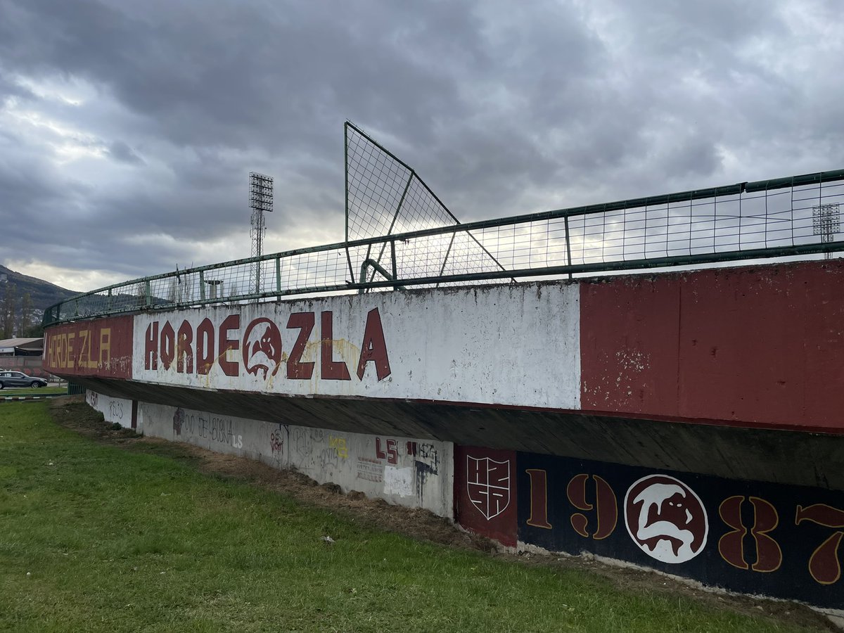 Bezehm76's tweet photo. Stadion van FK Sarajevo #groundhopping #groundhopper #bosnia #fksarajevo https://t.co/ZjMoyVNTJR