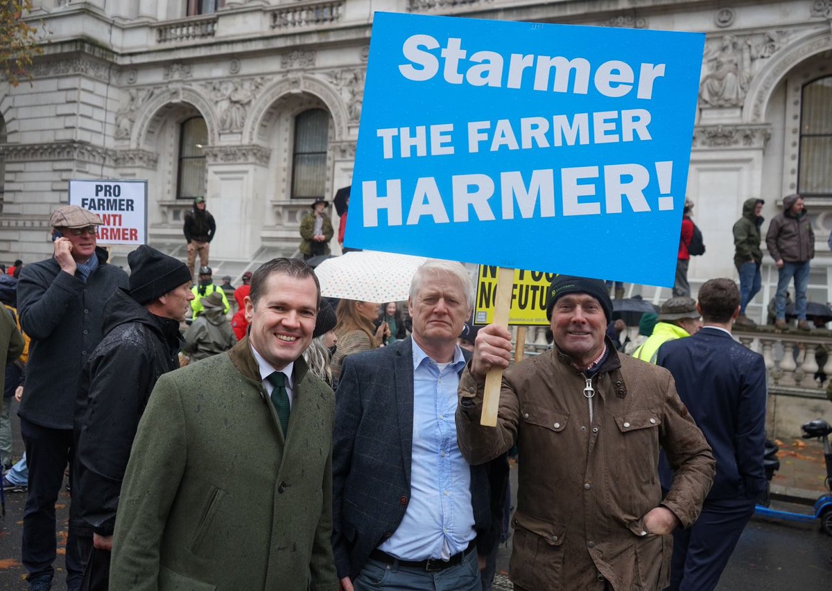 RobertJenrick's tweet image. It’s Farmer versus Starmer.

And I’ll always stand with our farmers.