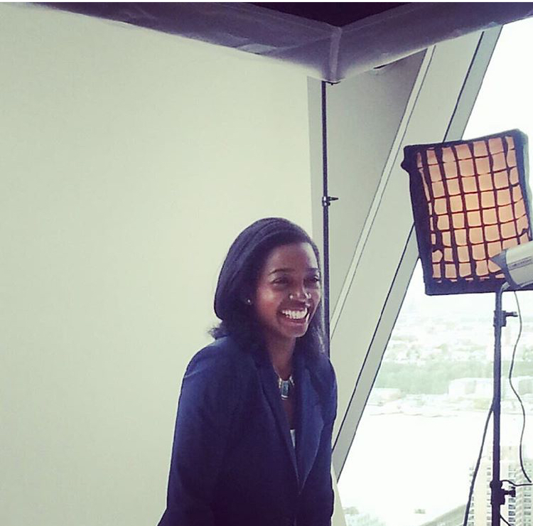 premedlife's tweet image. 👋🏾 Meet Tasheema, the creator of PreMedLife. 

She's been rooting for #premed students since day one! Read her latest message in this week's The Weekly. 

👆🏾Link in the bio. 

#premed #premedlife #medschoo #premedmotivation