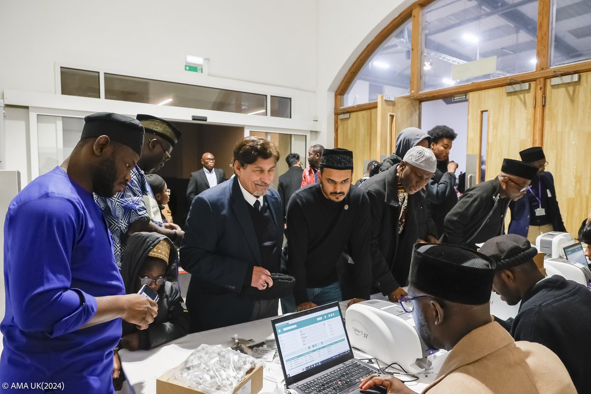 PAAMA_UK's tweet image. A Gathering of Minds and Hearts for Peace 🌍✨
Last Saturday, the Peace Symposium brought together an incredible community of guests and participants united in their commitment to fostering harmony and understanding. 

#PaamaPeaceSymposium2024 #GlobalUnity #messageofpeace