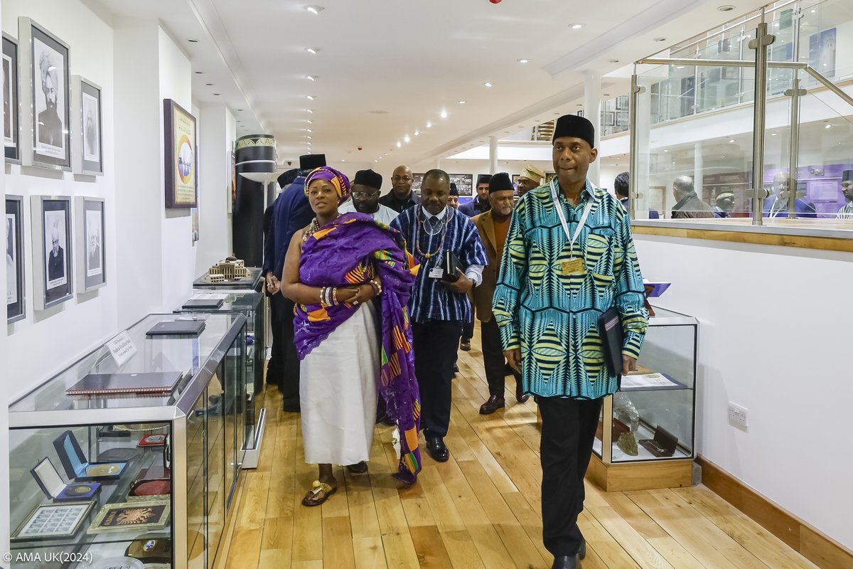 PAAMA_UK's tweet image. A Gathering of Minds and Hearts for Peace 🌍✨
Last Saturday, the Peace Symposium brought together an incredible community of guests and participants united in their commitment to fostering harmony and understanding. 

#PaamaPeaceSymposium2024 #GlobalUnity #messageofpeace