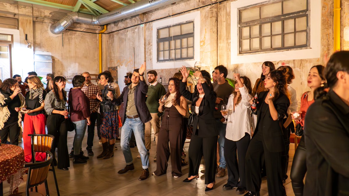 🎉 We turned 10! A decade of making #science accessible, helping experts share their passion, and growing every step of the way.  We celebrated with the people who made this journey possible—from the very beginning to today’s incredible team. 💡THANK YOU for being part of it. 🚀