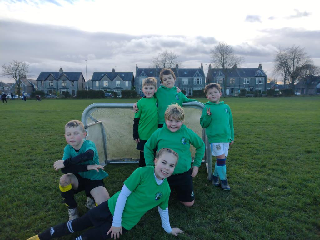 Football Saturdays @ Harlaw⚽😃

We have many teams across the ASG playing in the schools Saturday football and loving it!

Check out our Hazlehead P3's who have recently started, big thanks to our volunteers for supporting training and festivals 💪🎉

<a href="/hazleheadschool/">Hazlehead School</a>