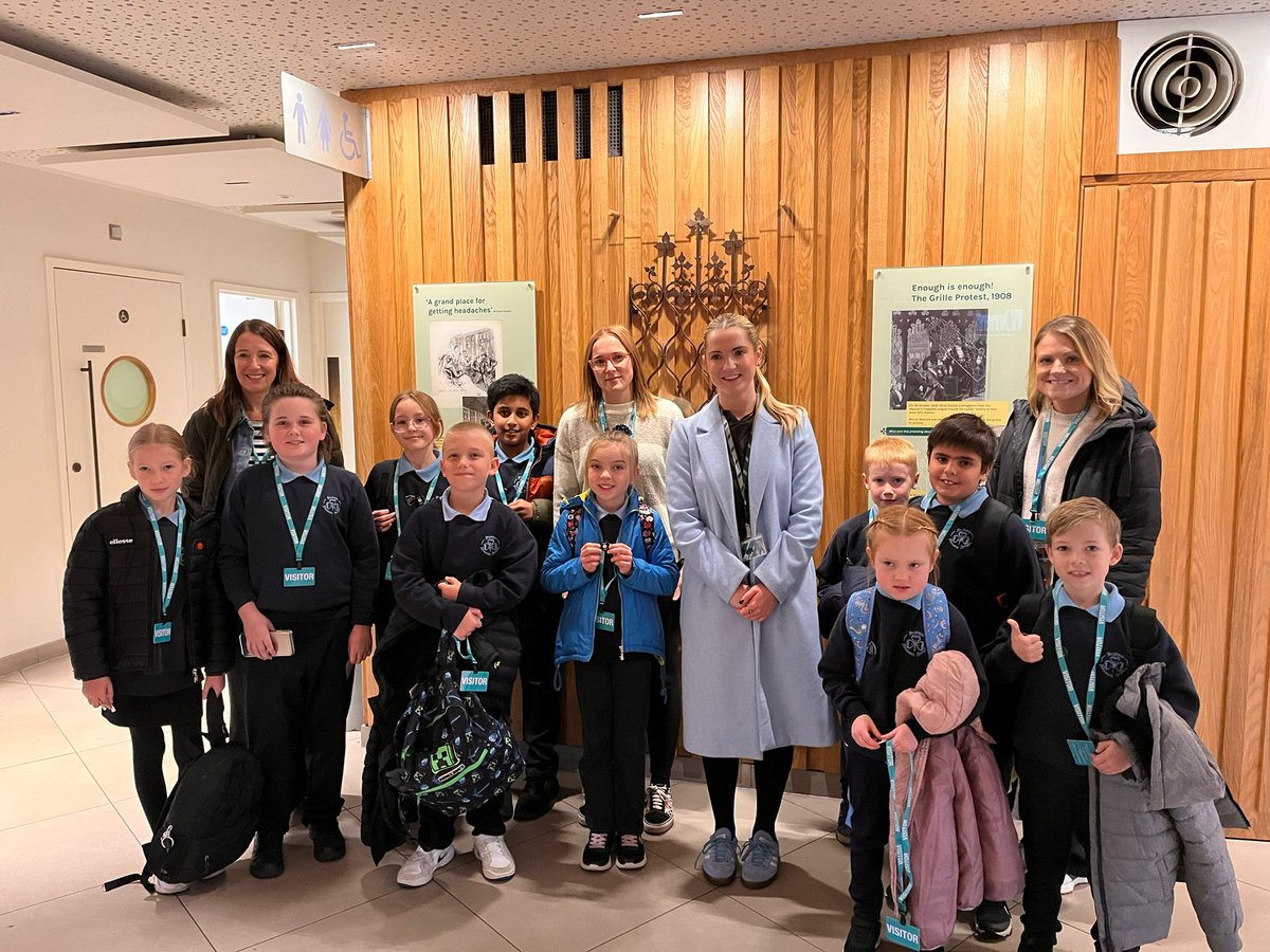 It was a pleasure to welcome pupils from Rushton Primary School to Westminster yesterday and answer their questions about what it's like to be an MP.

This week is UK Parliament Week, so seeing young people engaged in learning about politics and democracy was fantastic.
