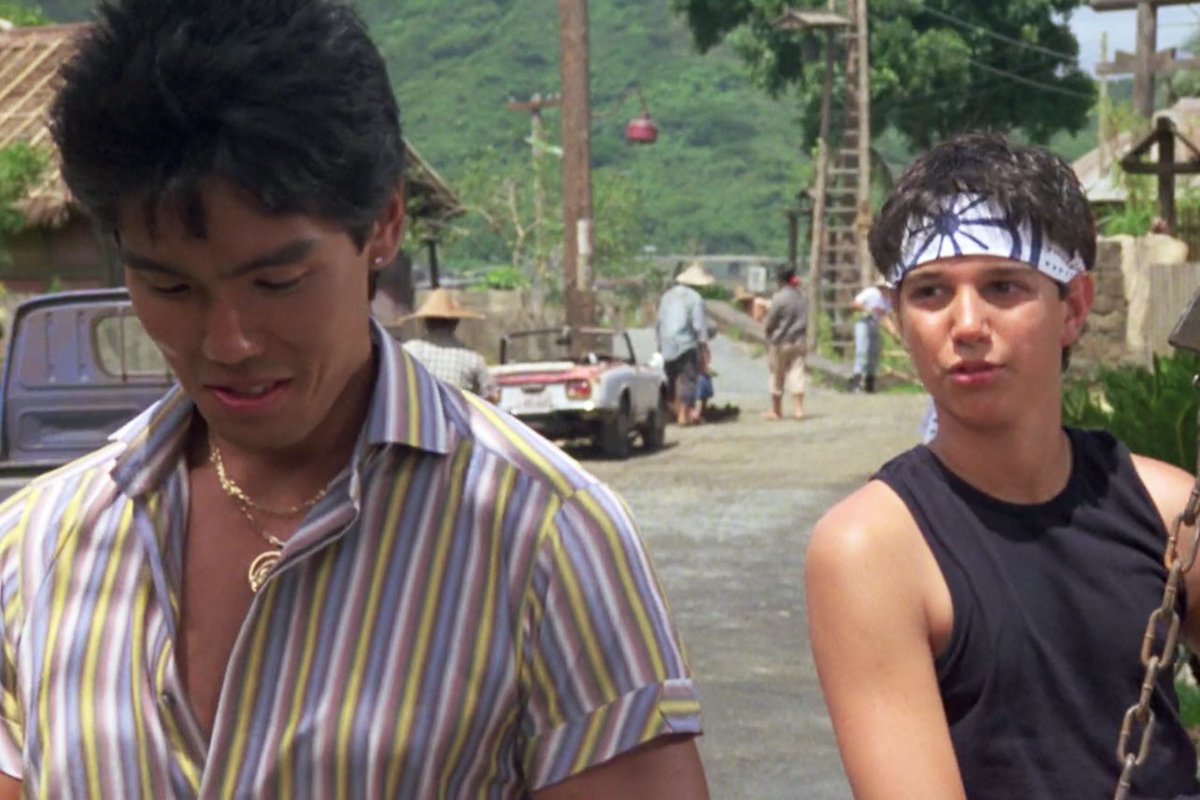 anfer_or's tweet photo. Acรก dos hombres que se han cogido a Cobra Kai ... No importa la forma, lo importante es cumplir el objetivo.
#CobraKai #Chozen https://t.co/qVzYgjXgQA
