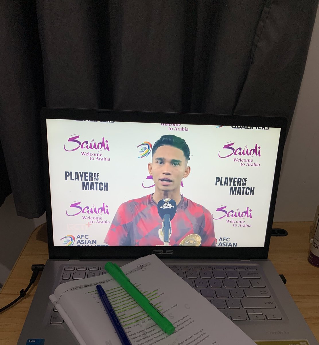 anfzafdhl_'s tweet photo. langganan pildun kalah sama langganan runner up piala aff🤫 #Timnas #timasday https://t.co/p7lqaQHvTQ