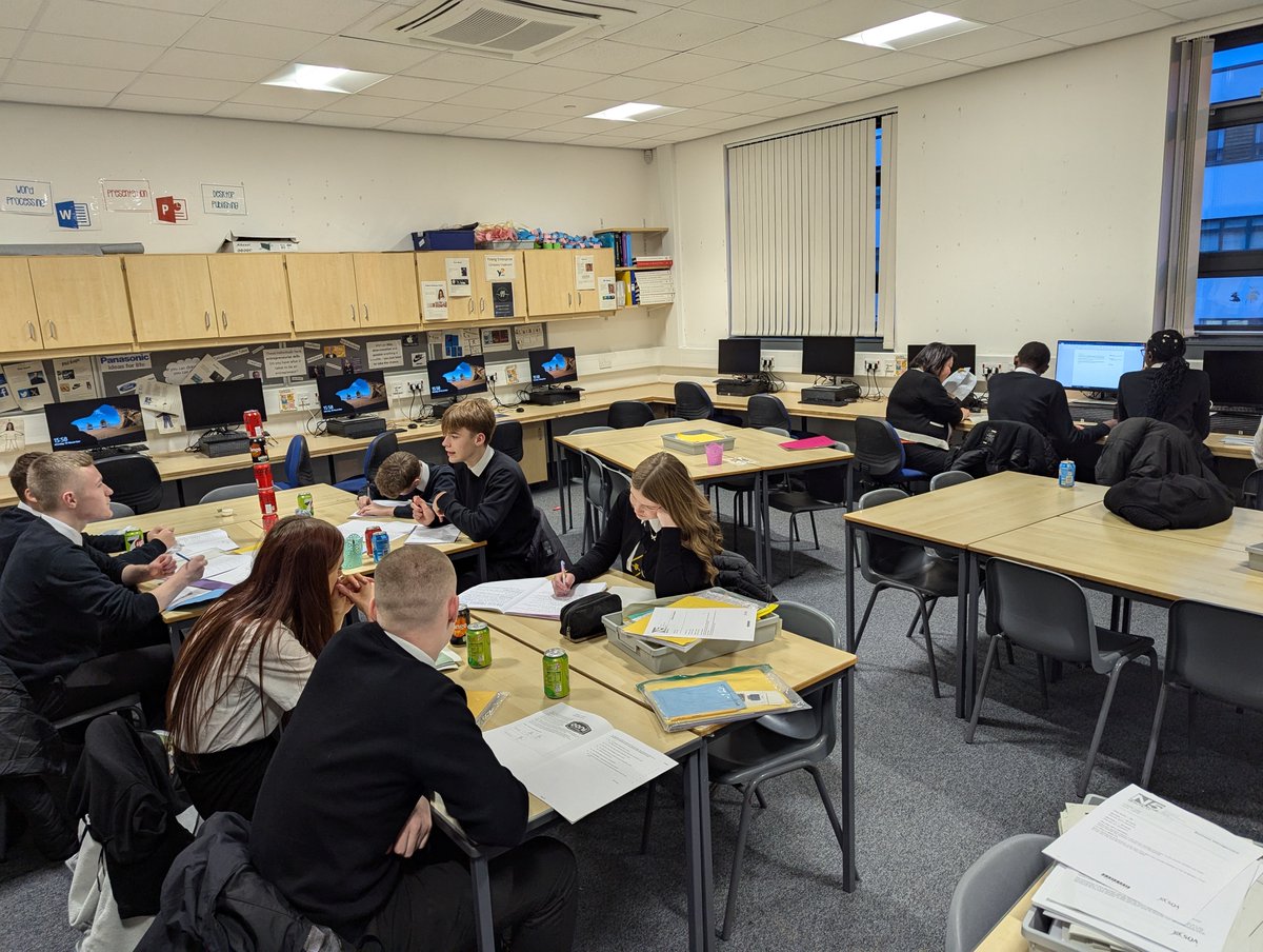 GHS Business Education tweet media