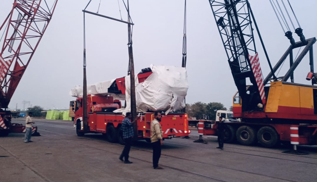 UNQLLogistics's tweet photo. When it comes to moving your inventory, no challenge is too big for UNIQUE!

UNIQUE seamlessly executes complex logistics operations across a diverse range of industries—no matter the conditions. https://t.co/NVv2yUPuR0
