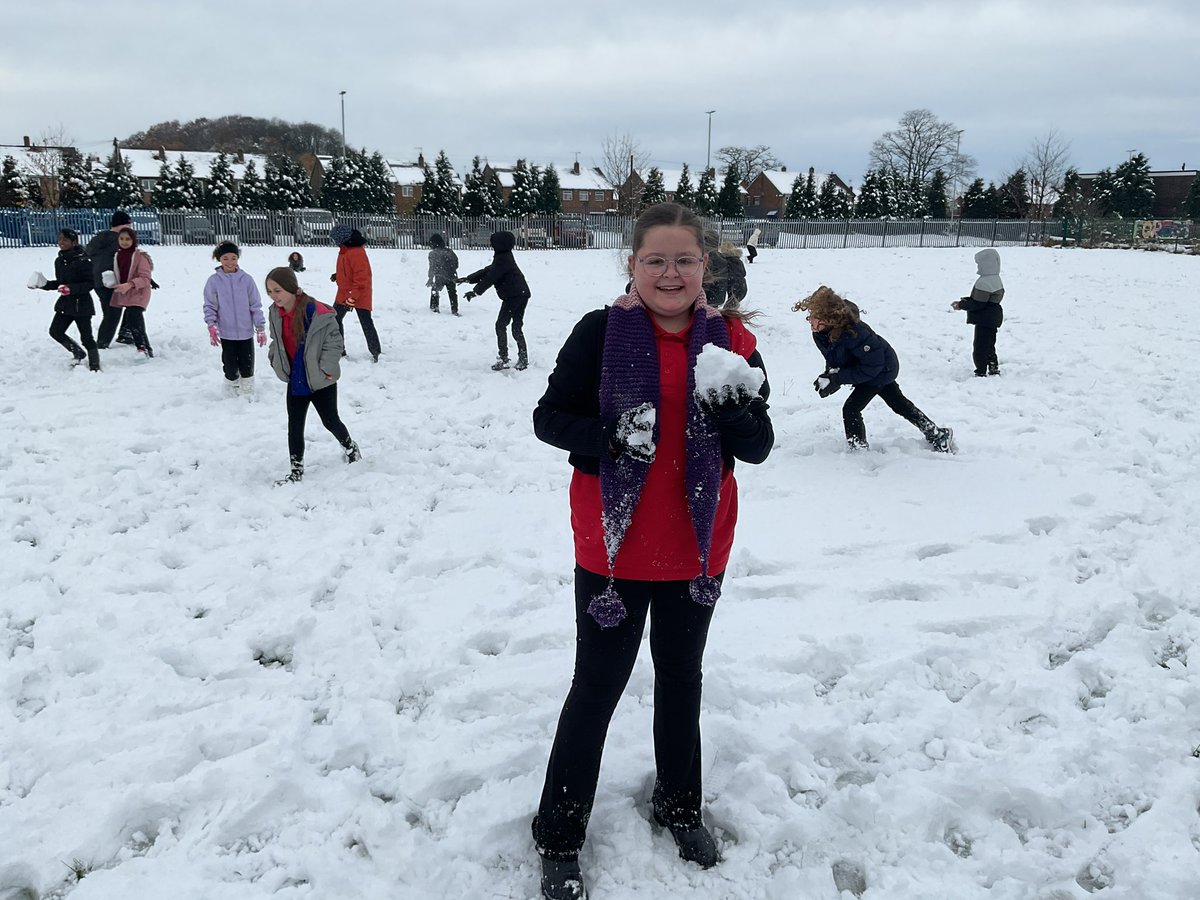 Mr. Rubra tweet media