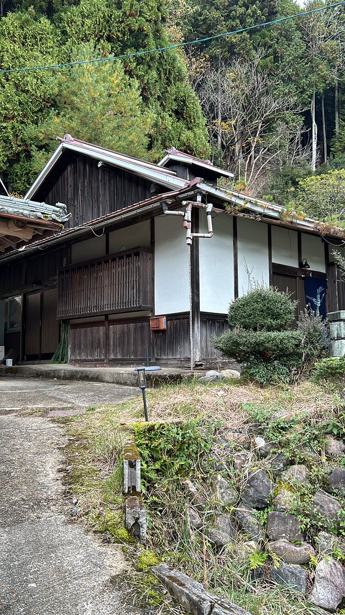 Kominnka_477's tweet photo. こんにちは！
古民家昭和レトロカフェ　◯（まる）477です！
母と娘の2人で、右京区の京北477沿いの古民家でひっそりとカフェしてます☕️
コーヒーも、勉強中、自営業なんて初めて！そんな2人がバタバタしながら楽しく昭和の雰囲気を感じながらすごせる場所を作りたいと思っております🤭 https://t.co/SdfKCGyFHQ