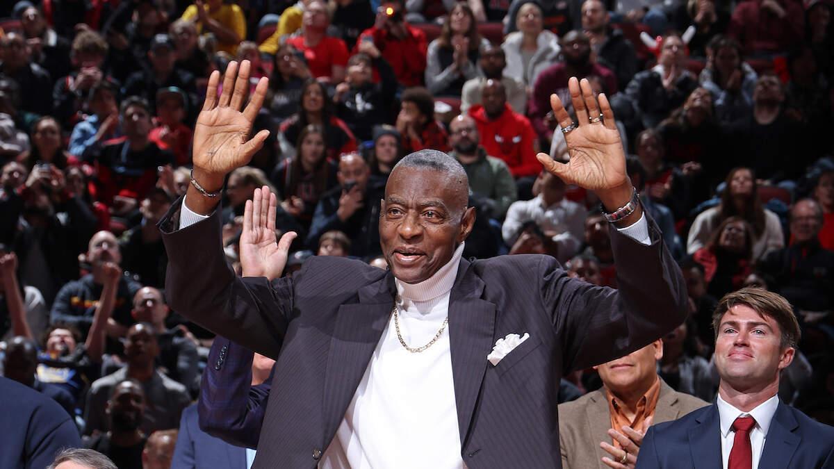 NBA Legend Bob Love Dead At 81 | Fox Sports 1360 foxsports1360.iheart.com/content/2024-1…